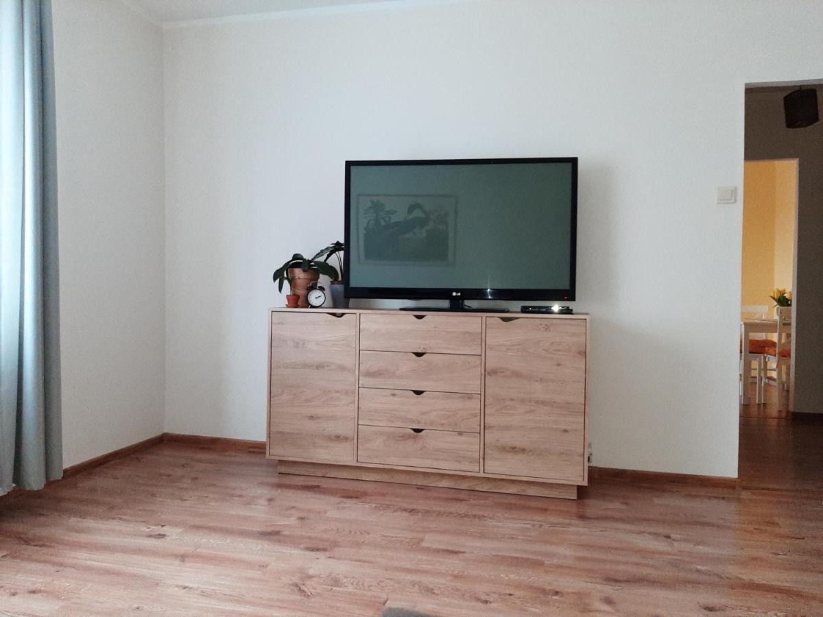 Mieszkanie Na Krotkiej Lägenhet Stronie Śląskie Exteriör bild